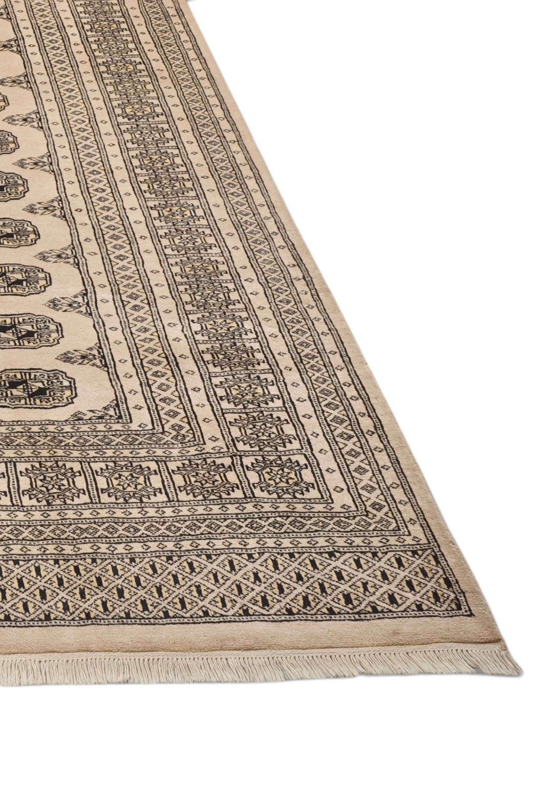 Hand-knotted cream walnut Bokhara rug with repeating Turkmen güls