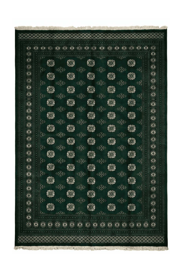Emerald green Turkmen gül Bokhara rug, 247×291cm, about 4.5 tatami
