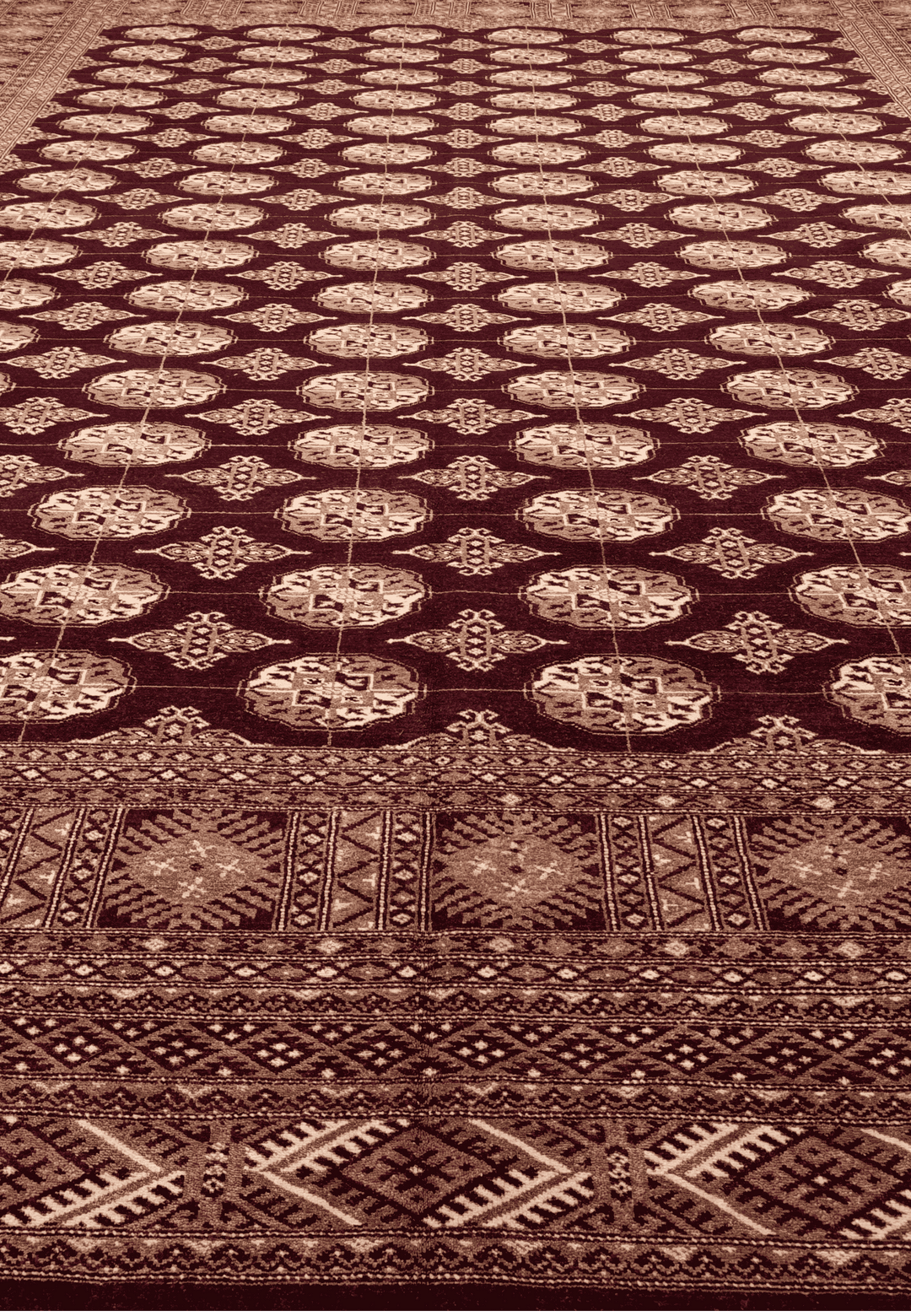 Aubergine and tan gül rug for a large living room, about 6 tatami
