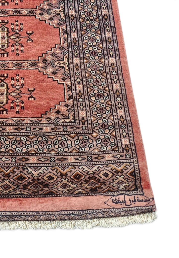 Salmon ivory hand-knotted Bokhara wool runner, 266cm long