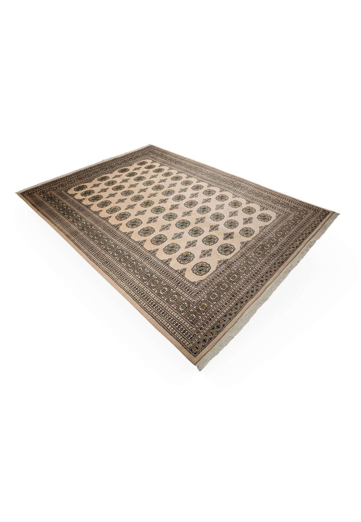 Sandy beige Bokhara wool rug 199×265cm, Pakistani craftsmanship