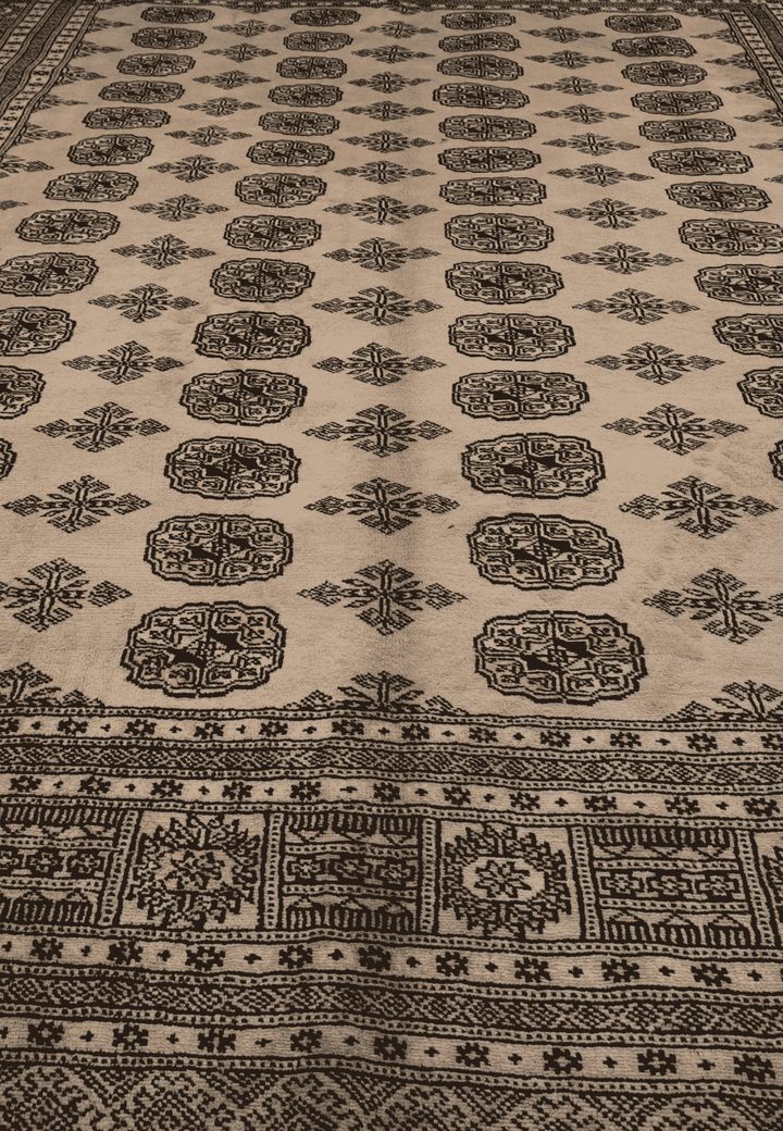 Warm sand and charcoal rug for a living room, about 3 tatami