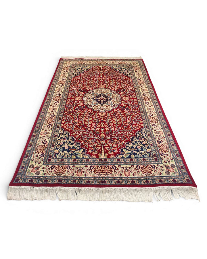 Crimson Tabriz rug, Pakistani double-knot weave