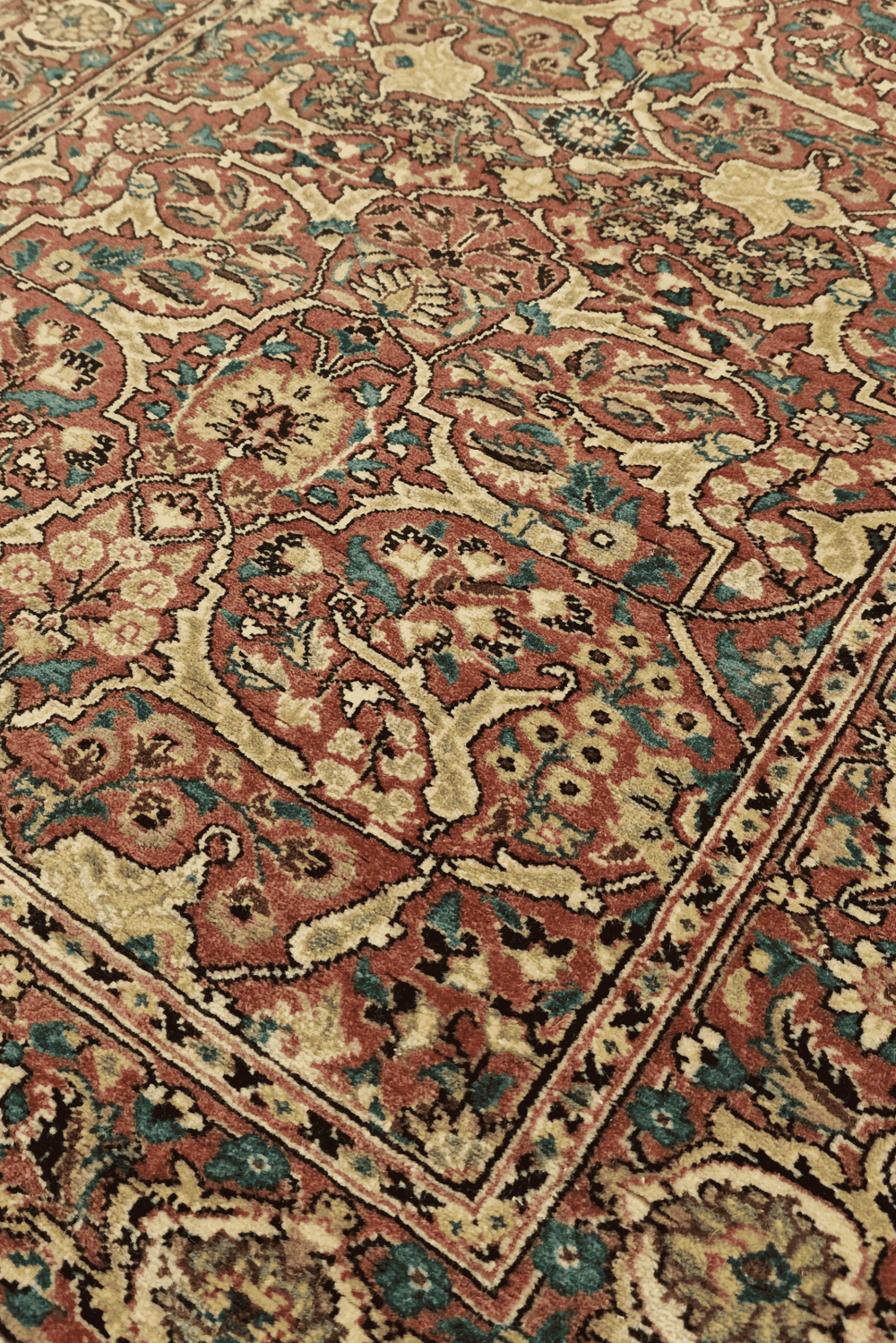 Shah Abbasi all-over detail in brick red and cream on runner