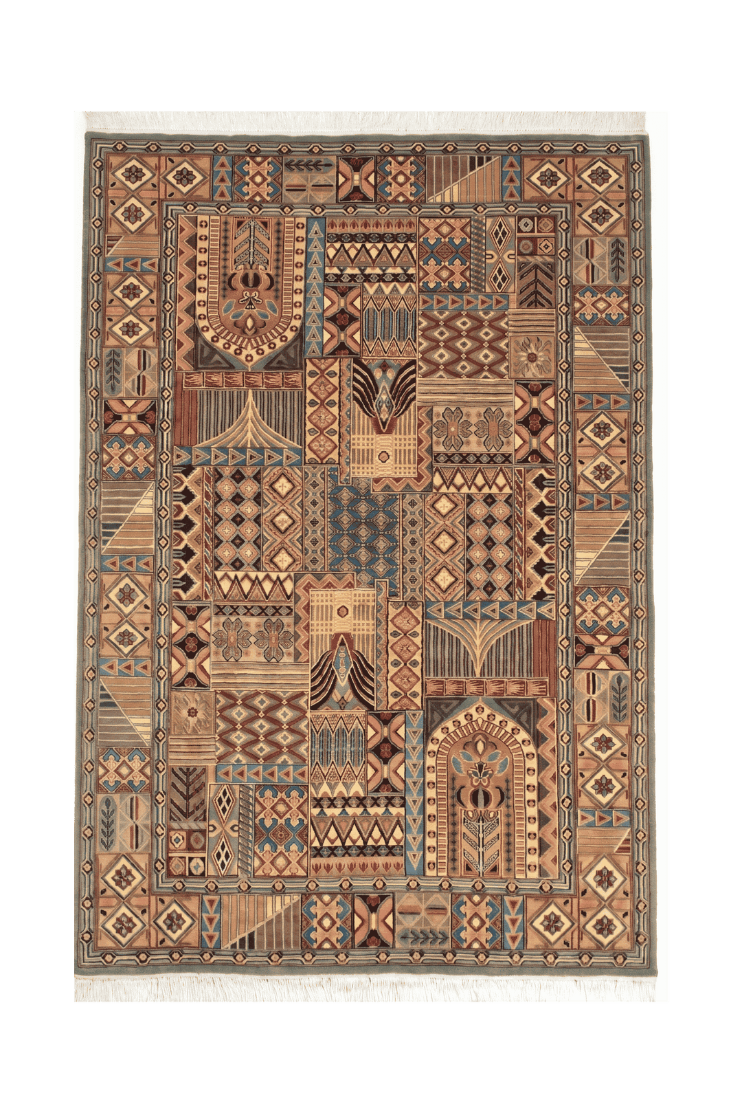 Bakhtiari garden panel rug, hand-knotted Pakistani wool patchwork