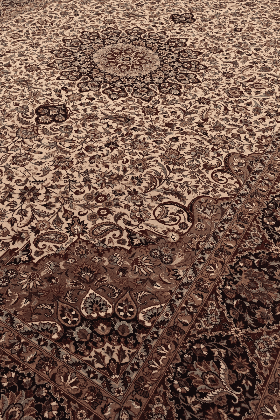 Shah Abbasi floral medallion detail in ivory and navy