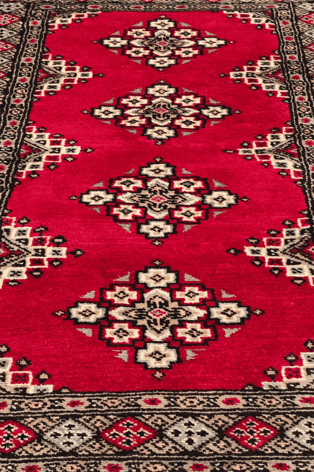 Crimson Pakistani Jaldar Rug, hand-knotted, 80×126cm, photo 3