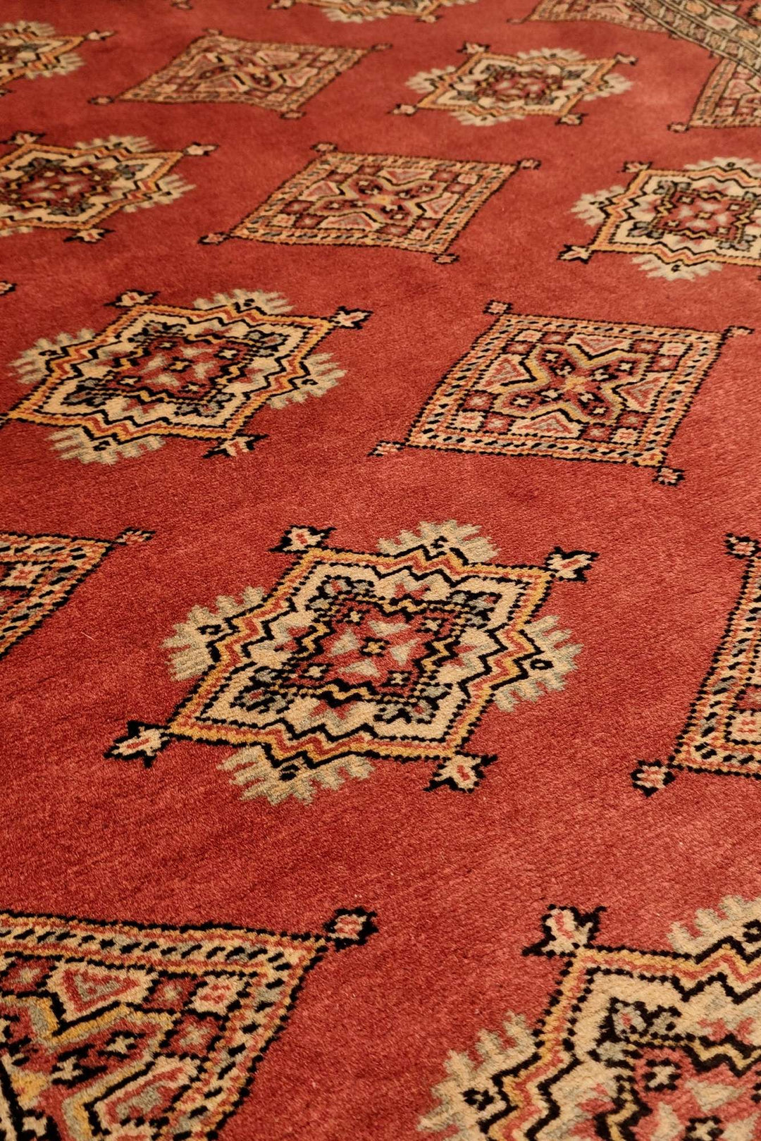 Hand-knotted wool pile of terracotta Jaldar rug, 128×189cm