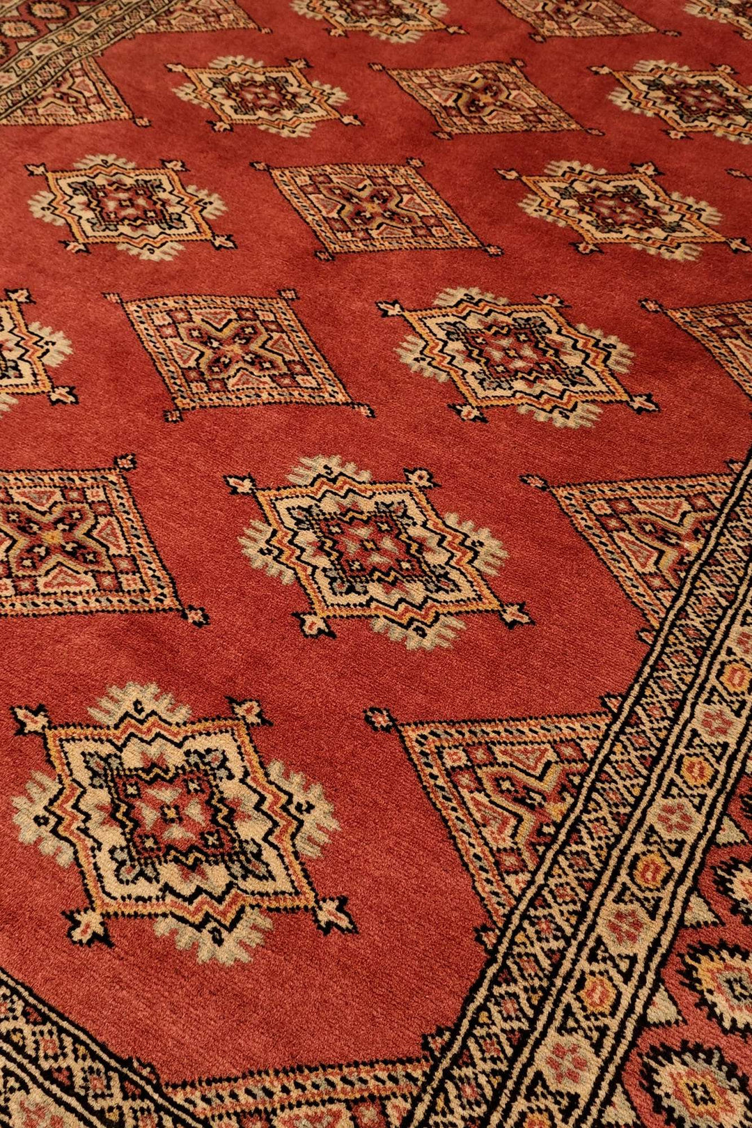 Terracotta rust Jaldar rug 128×189cm, Pakistani craftsmanship