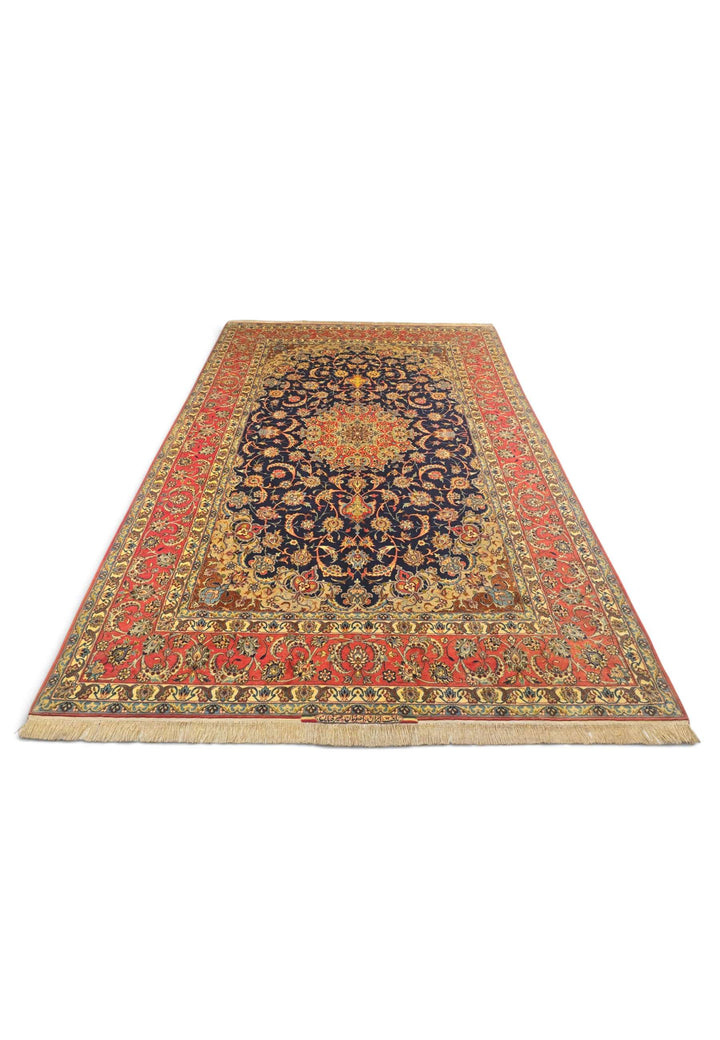 Hand-knotted wool pile of Sirafian Isfahan rug, 199×309cm