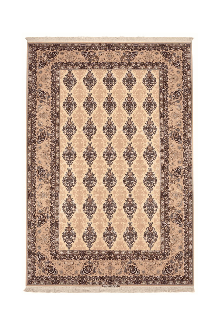 Ivory vase and cartouche Isfahan rug, 159×236cm, hand-knotted wool