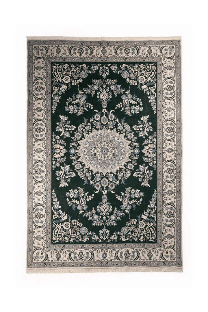 Forest green medallion Nain rug, 199×306cm, about 4.5 tatami