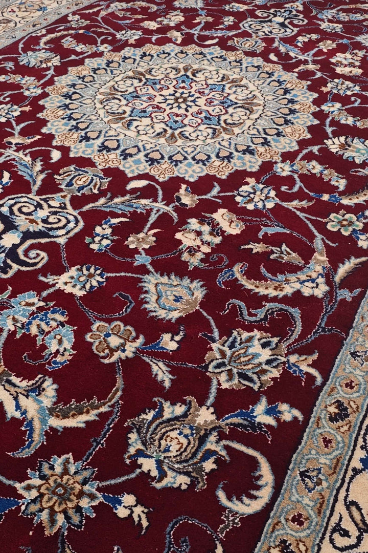 Hand-knotted wool pile of wine red Nain rug, 200×317cm