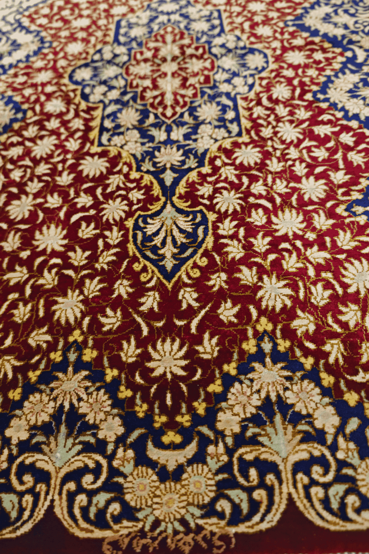 Red Persian Qum Silk Rug, hand-knotted, 57×96cm, photo 3