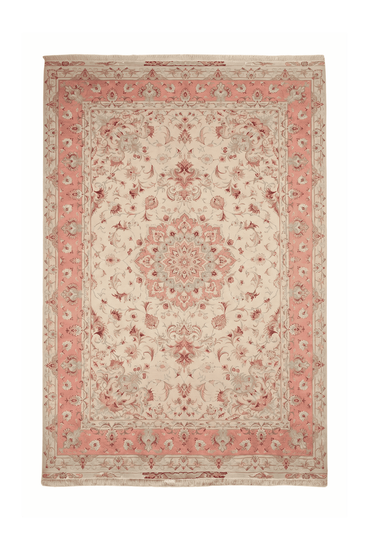 Cream and coral medallion Tabriz rug, 200×301cm, 4.5 tatami