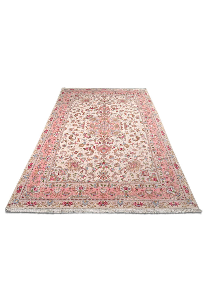 Cream rose pink Tabriz rug 205×305cm, Persian craftsmanship
