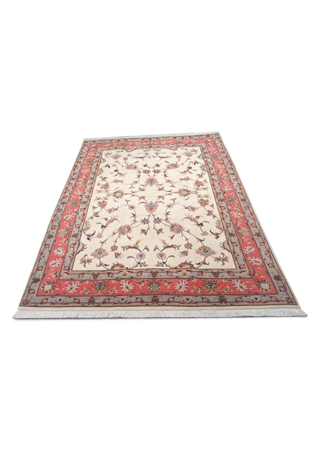 Ivory coral Tabriz rug 155×195cm, Persian craftsmanship