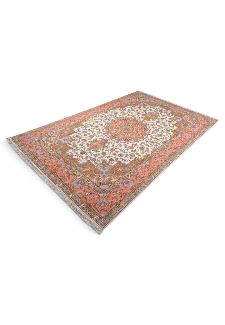 Ivory and coral Tabriz rug for a large living room, 4.5 tatami